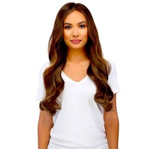 Bellami Silk seam, 20inch, walnut brown clip in extensions.
